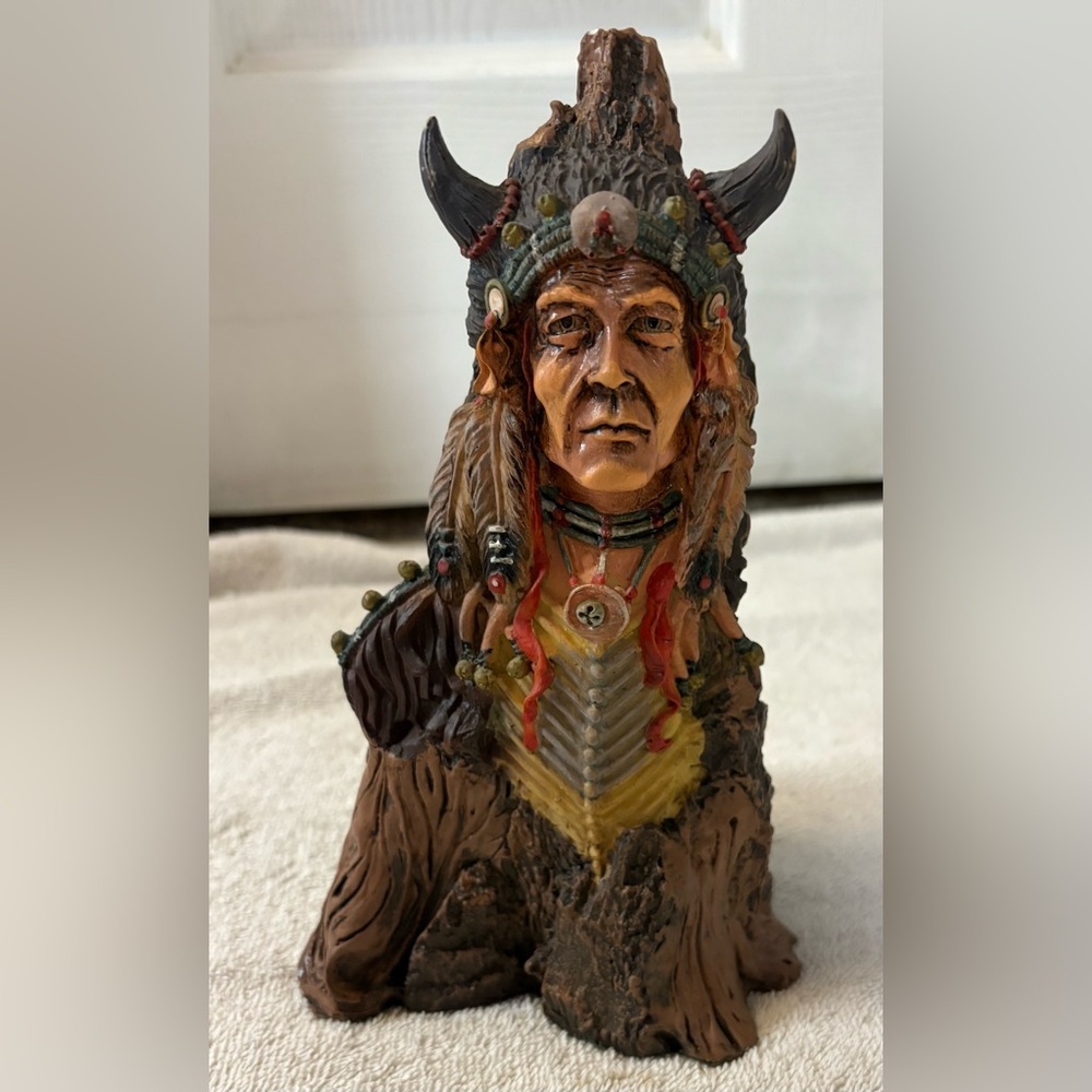 Totem Indian Figurine Old West Visions Limited Edition 8.75” Tall Native Stump